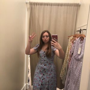 Meet your Posher, Leanna